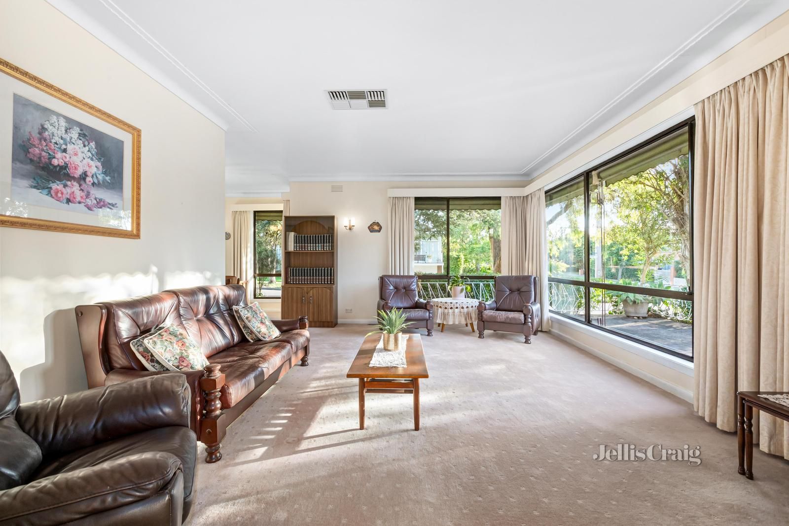 106 Marianne Way, Mount Waverley VIC 3149, Image 2