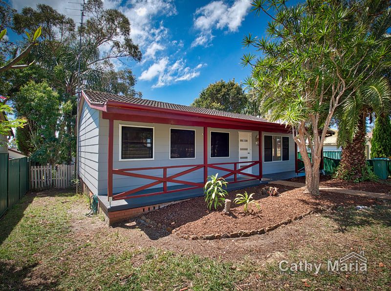 16 Greenway Avenue, Mannering Park NSW 2259, Image 1