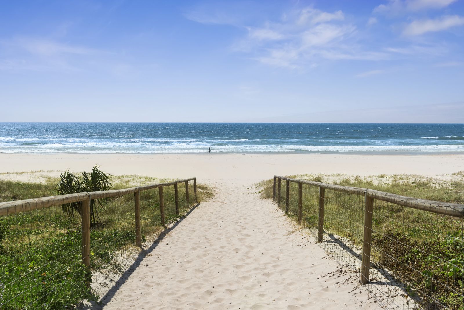 7/343 Golden Four Drive, Tugun QLD 4224, Image 2