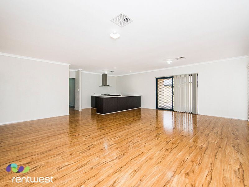 5 Roscommon Vista, Huntingdale WA 6110, Image 2