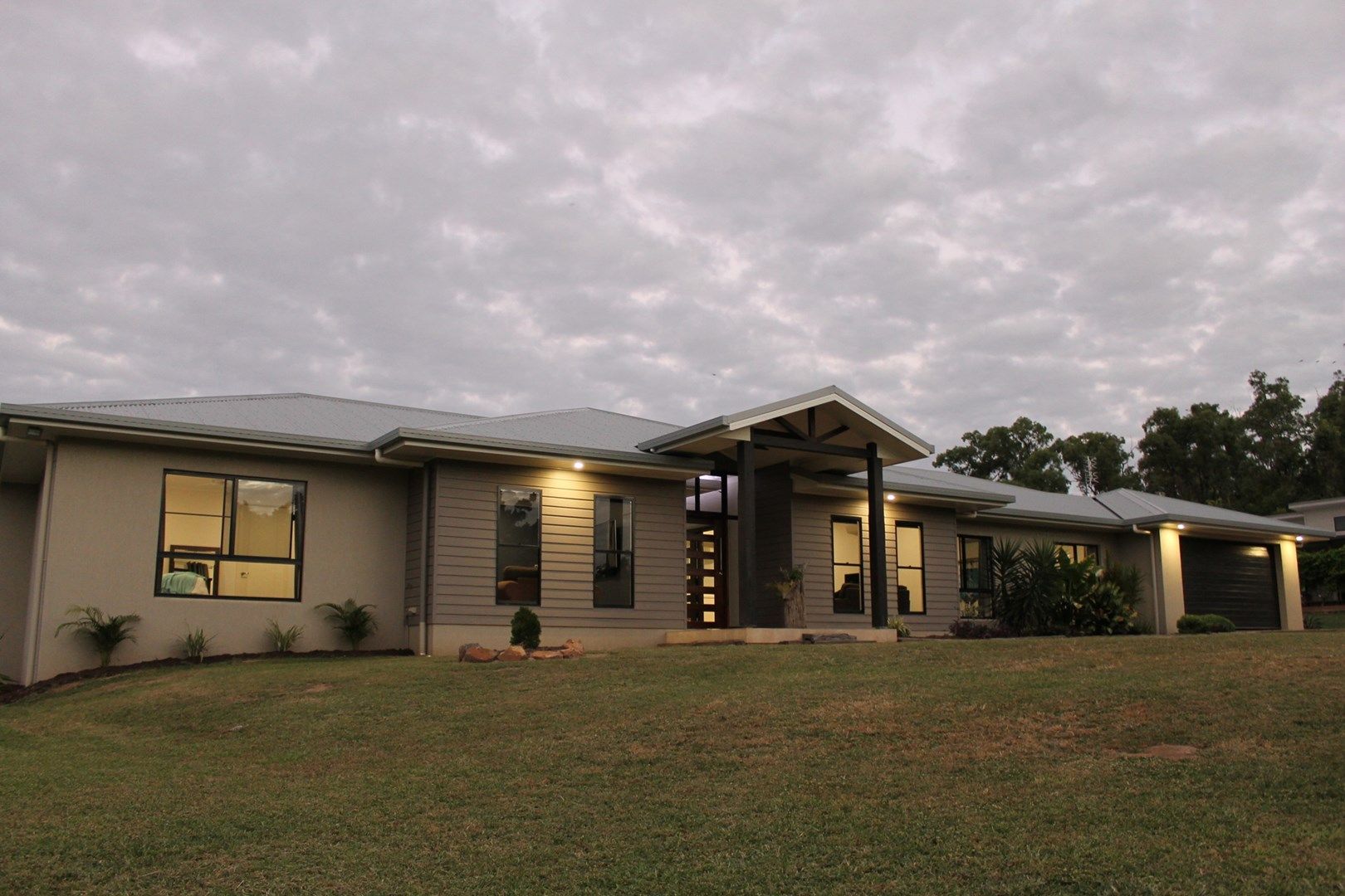 183 Williams Road, Alligator Creek Property History & Address
