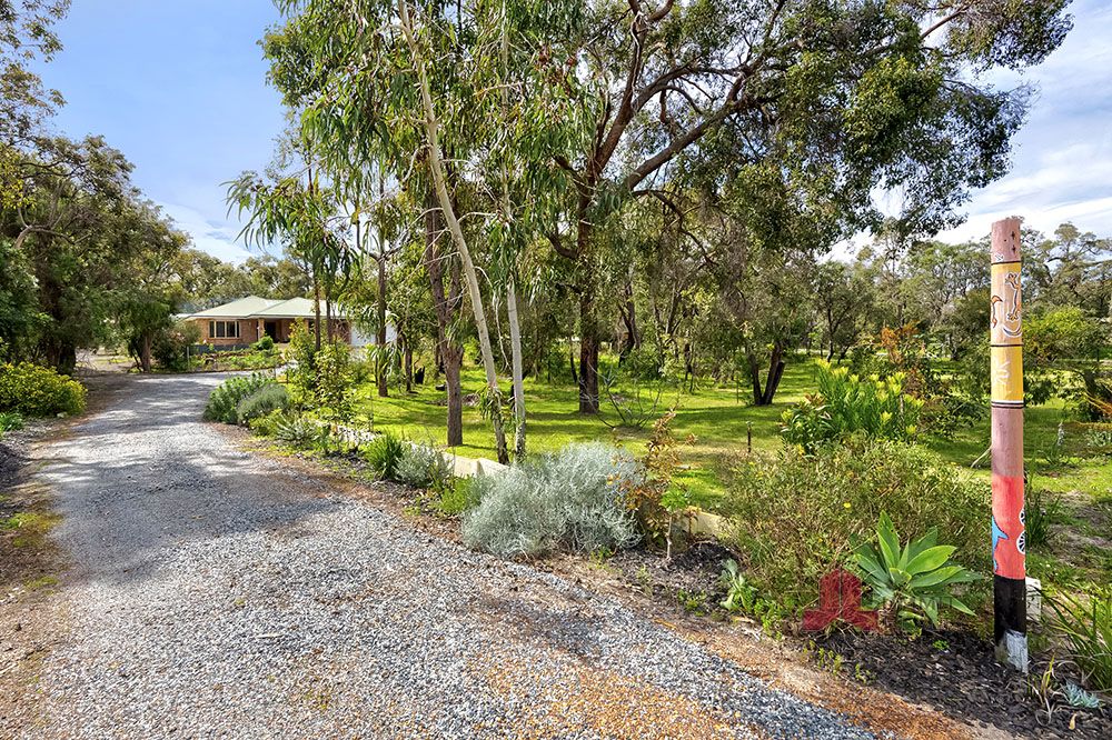 10 Crimp Crescent, Leschenault WA 6233, Image 1