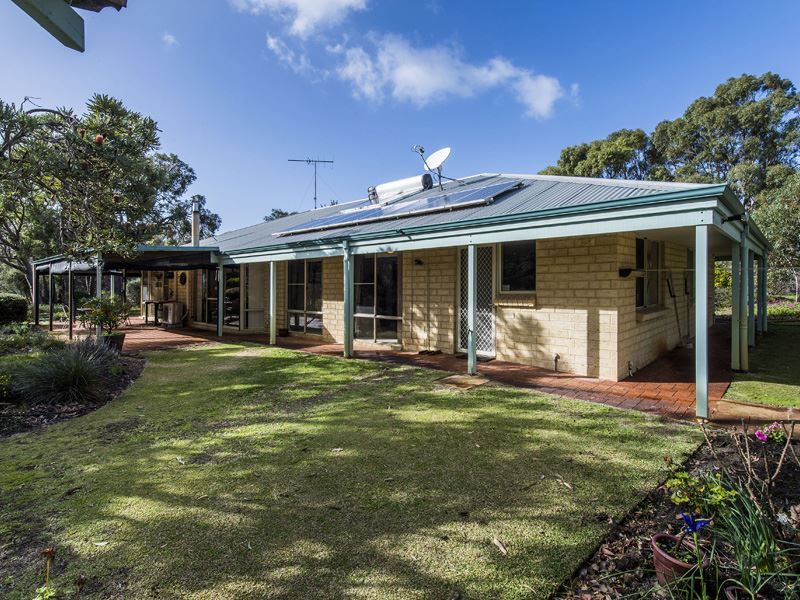 11 Fouracre Court, Stake Hill WA 6181, Image 1