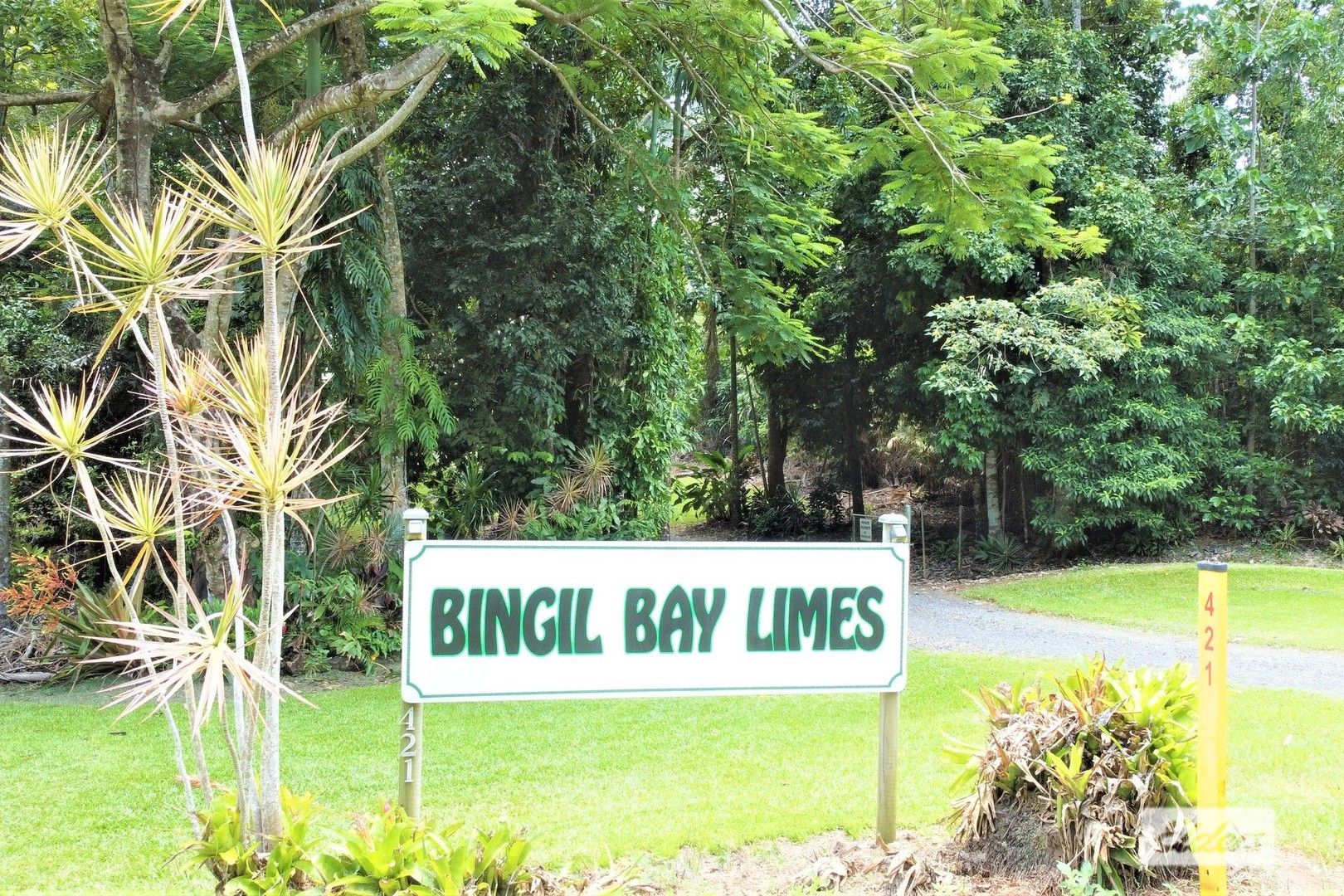 421 Bingil Bay Road, Midgeree Bar QLD 4852