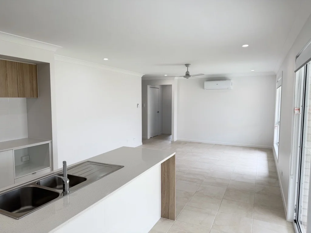 Additional image 3 of 38 West Spring Way, Nikenbah QLD 4655