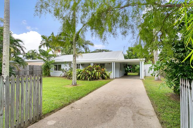 Picture of 15 Caribbean Street, HOLLOWAYS BEACH QLD 4878