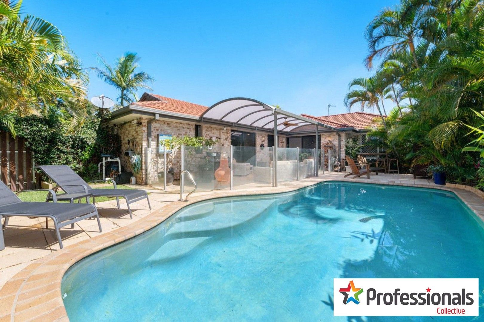 4 bedrooms House in 15 Belrose Blvd VARSITY LAKES QLD, 4227