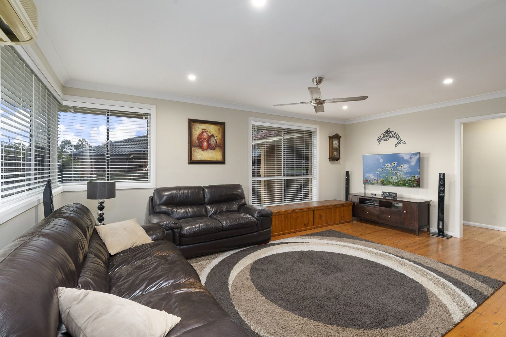 16 Berallier Drive, Camden South NSW 2570, Image 2