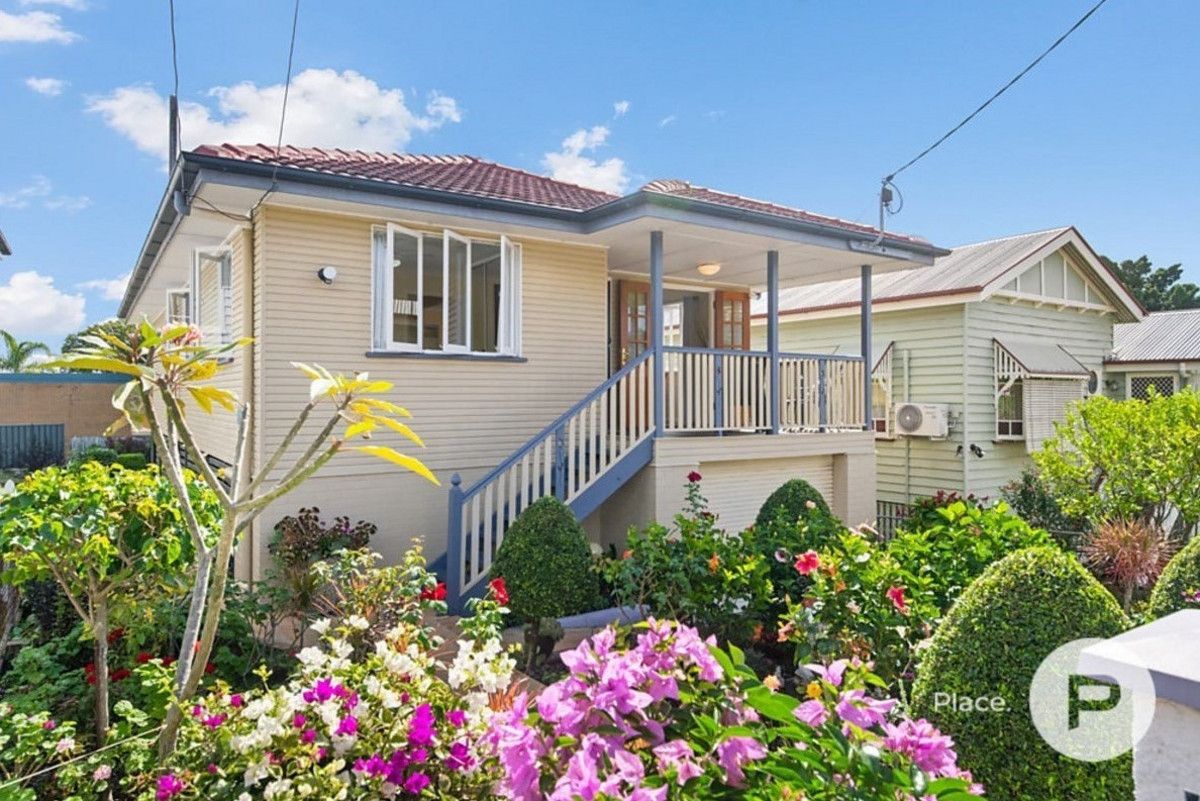 3 bedrooms House in 35A Newdegate Street GREENSLOPES QLD, 4120