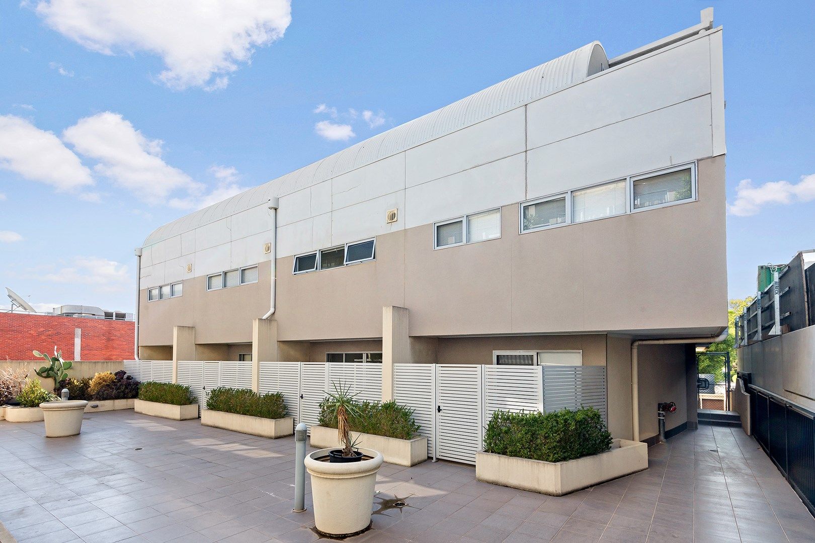 2 bedrooms Apartment / Unit / Flat in 18/79 Atherton Road OAKLEIGH VIC, 3166