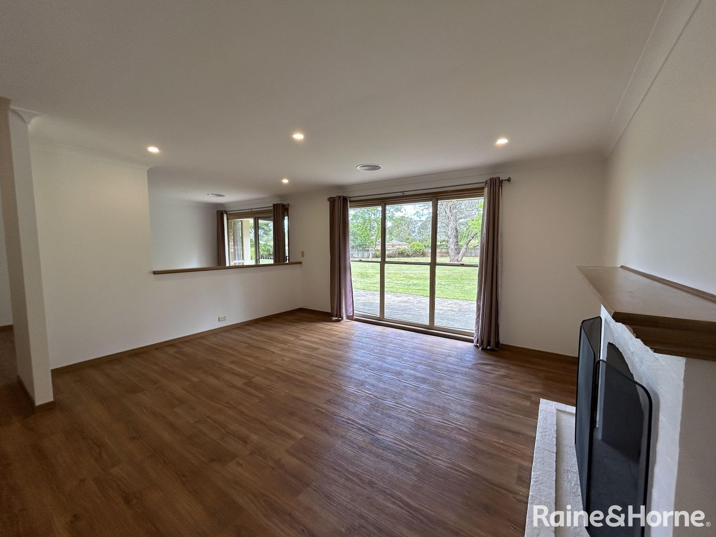 2 Bedford Place, Burradoo NSW 2576 House For Rent 950 Domain