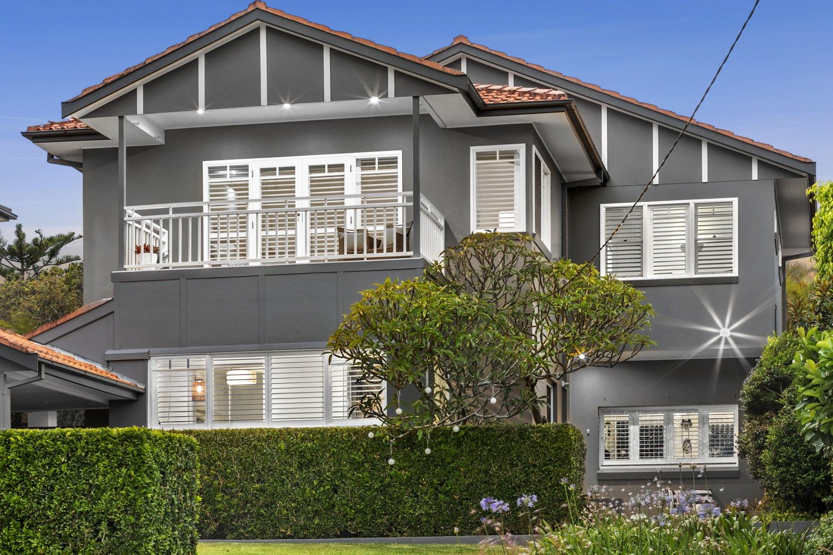 5 bedrooms House in 17 Lewis Street BALGOWLAH HEIGHTS NSW, 2093