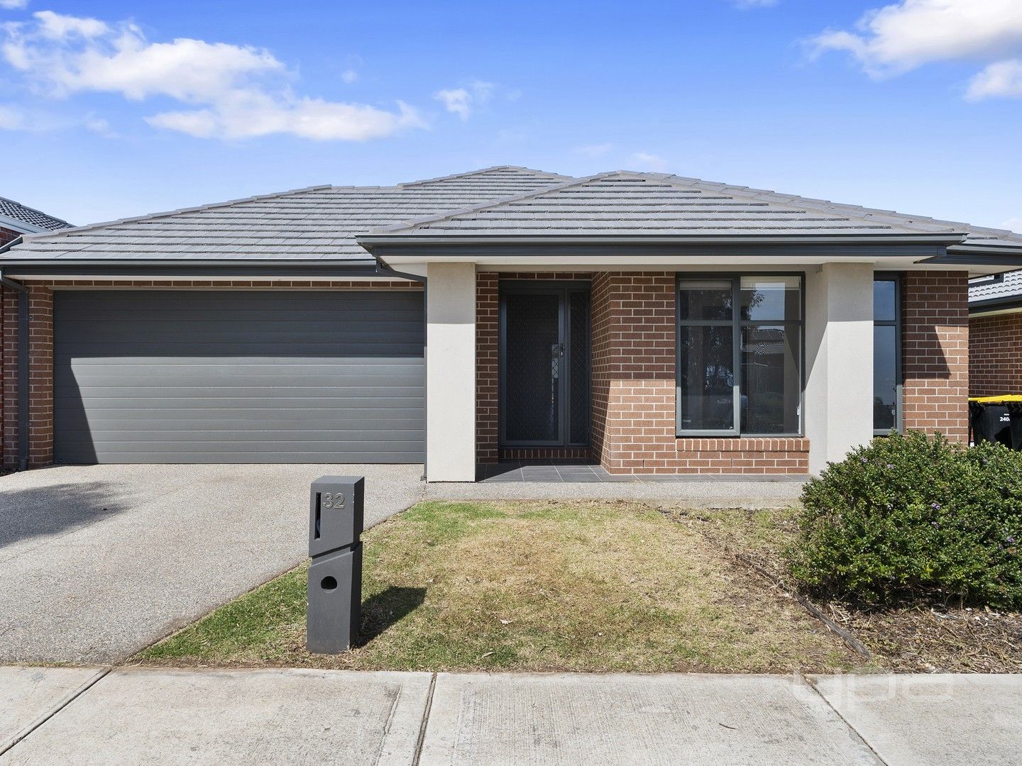 4 bedrooms House in 32 Golden Wattle Way HARKNESS VIC, 3337