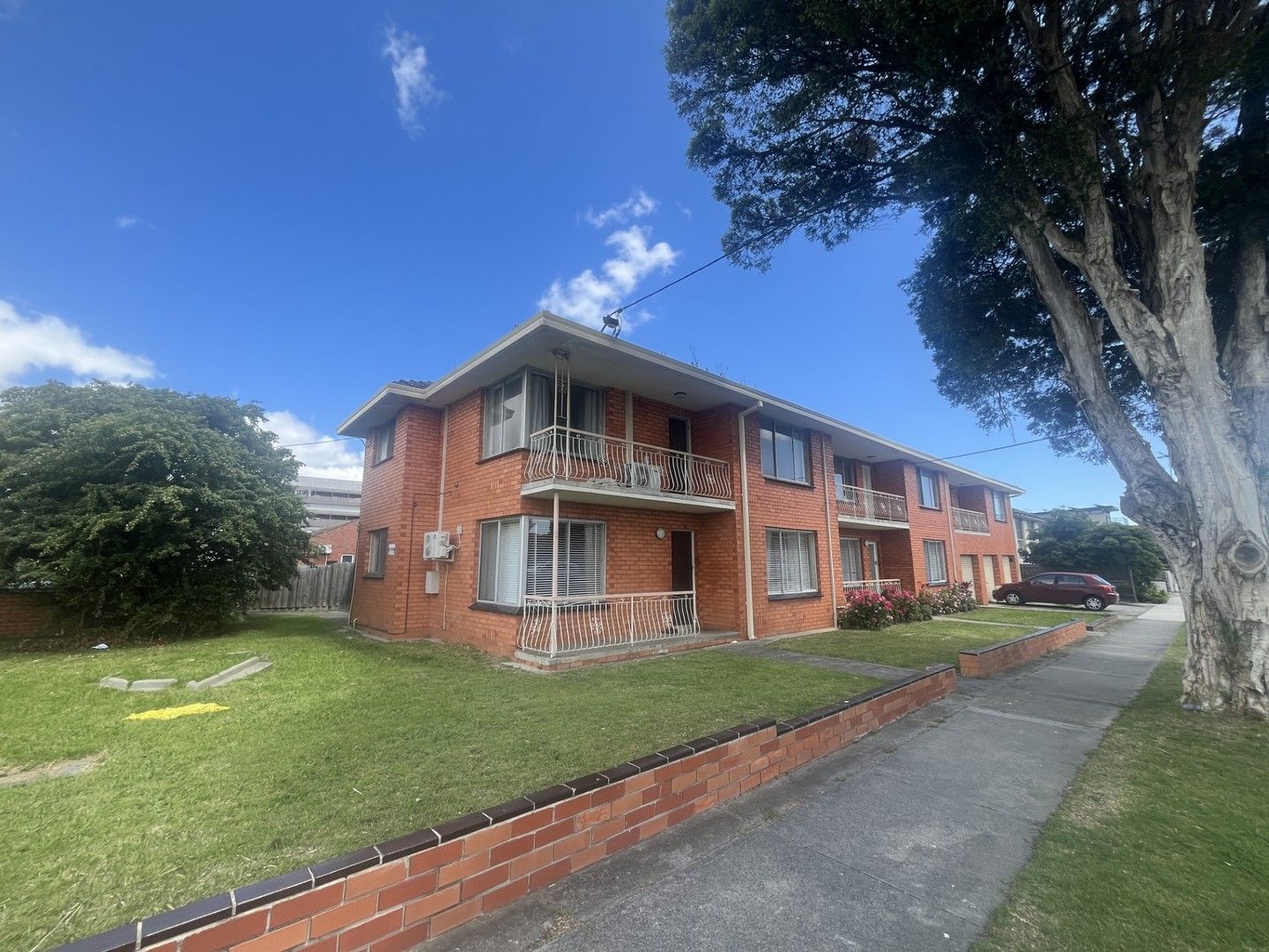 2 bedrooms Apartment / Unit / Flat in 1/13 Stud Road DANDENONG VIC, 3175