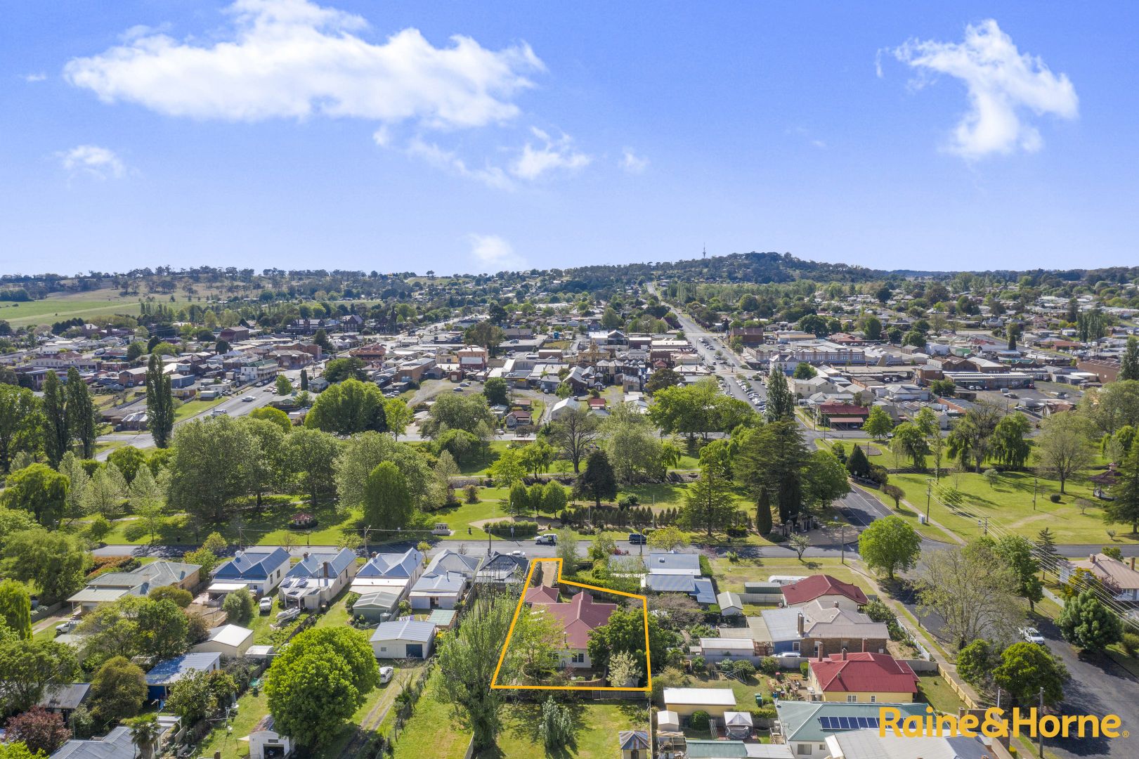 110 West Avenue, Glen Innes NSW 2370, Image 1