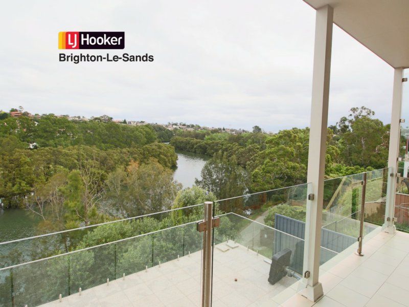 5 bedrooms House in 52 Thornley Street MARRICKVILLE NSW, 2204