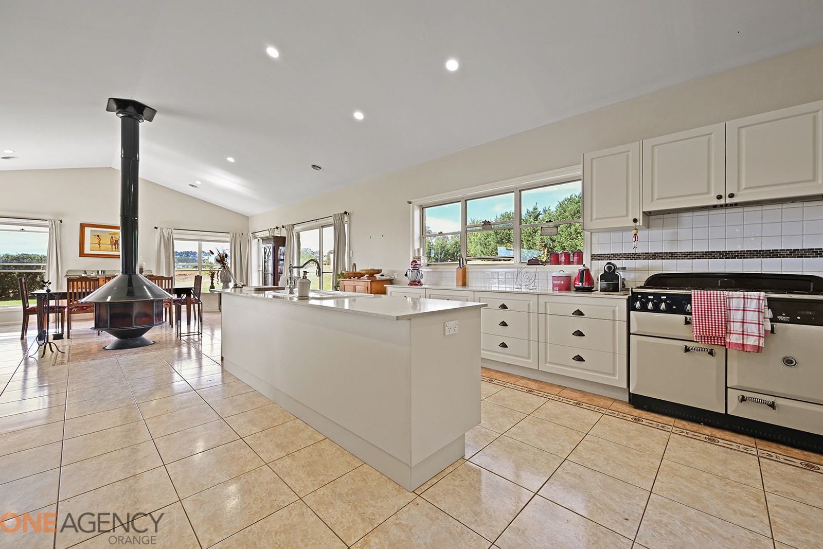 186 Charles Booth Way, Millthorpe NSW 2798, Image 2
