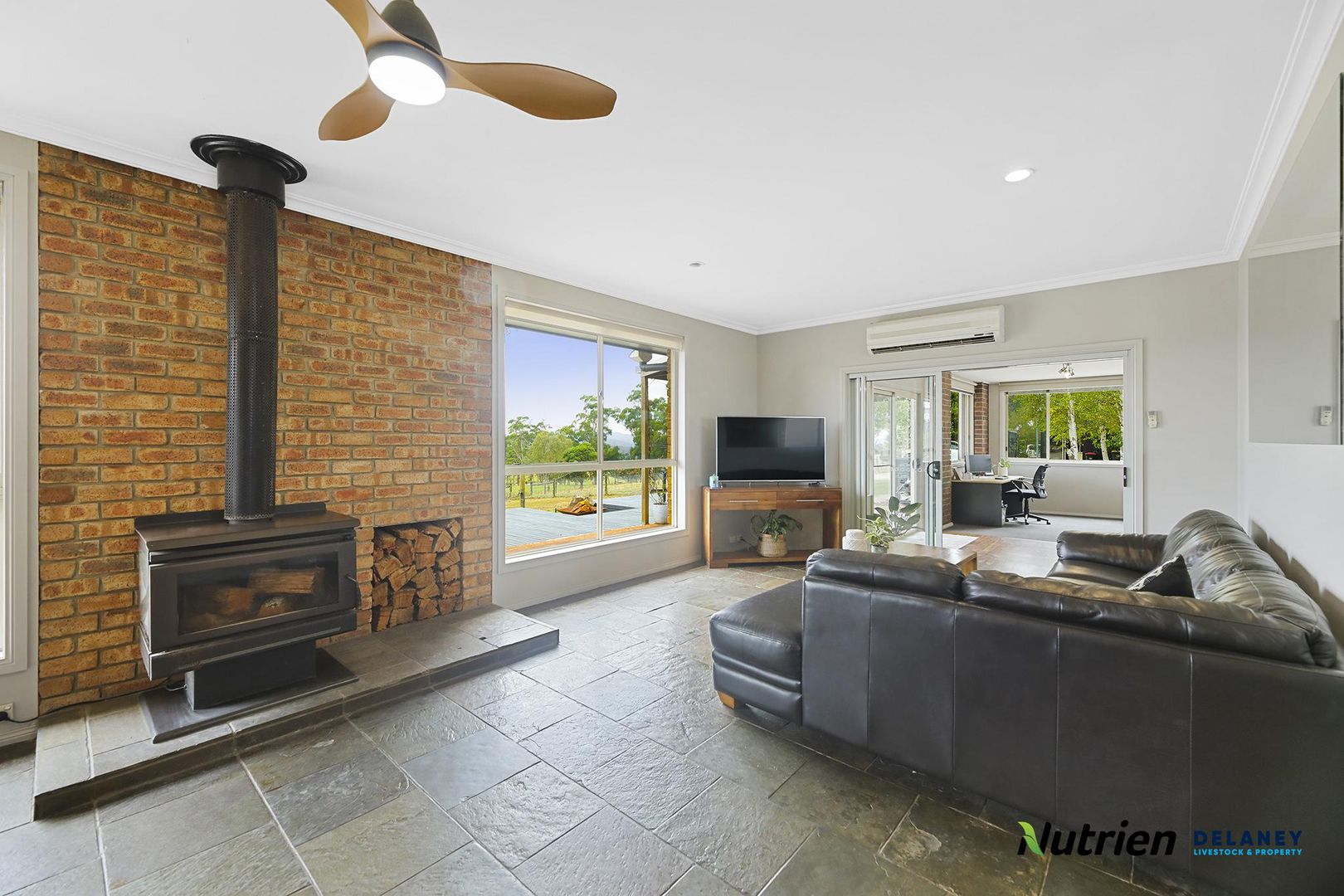 2476 Willow Grove Road, Hill End VIC 3825 Domain