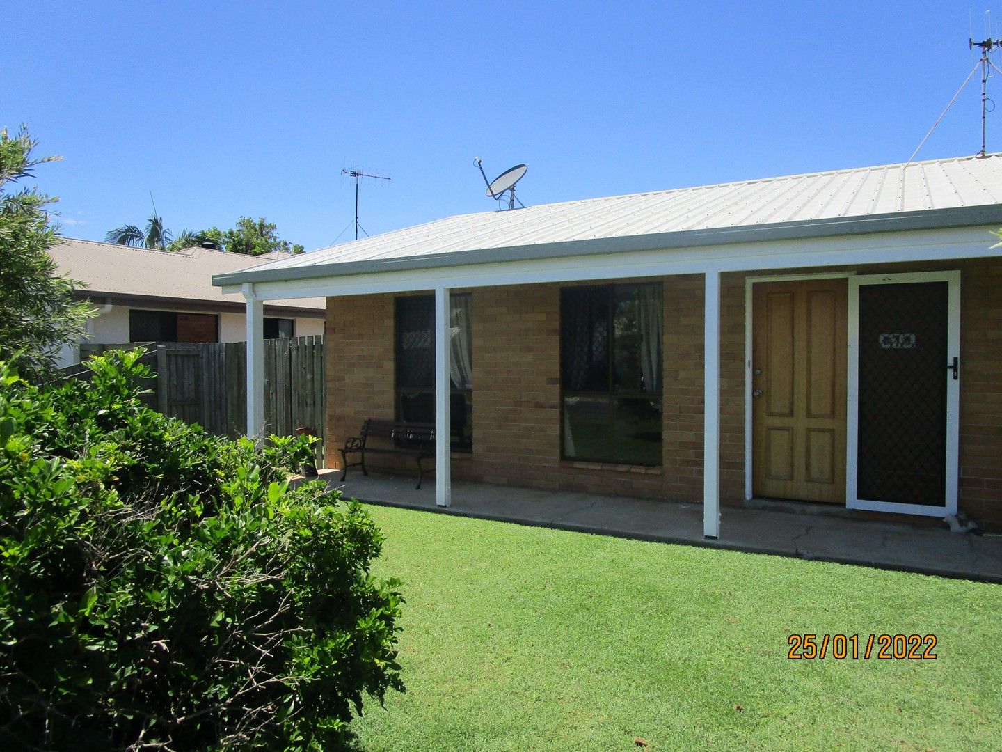 2 bedrooms House in 7 Sunseeker Ave BARGARA QLD, 4670