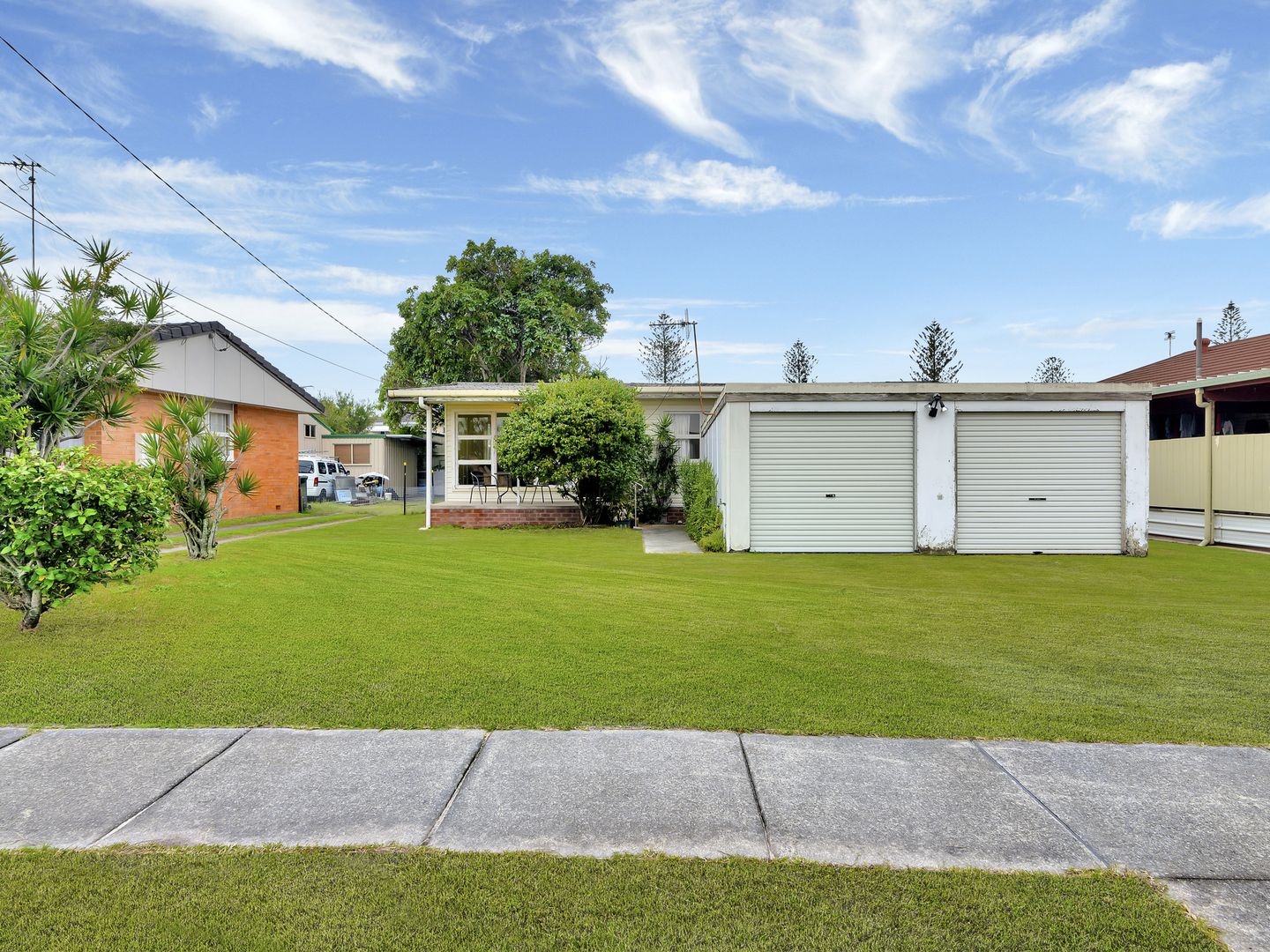 305 Adina Avenue, Bilinga QLD 4225, Image 1