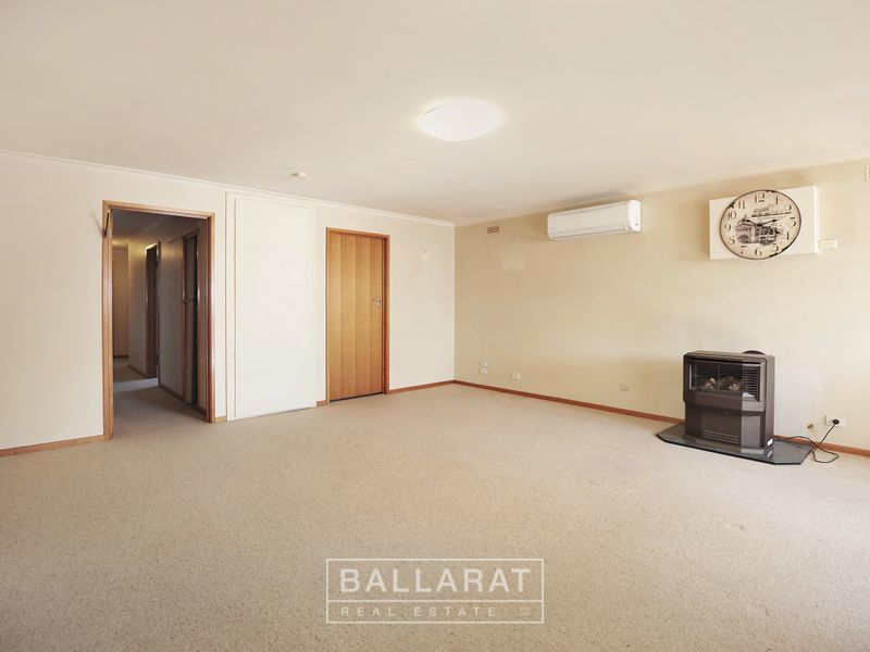 322 Gladstone Street, Maryborough VIC 3465, Image 2