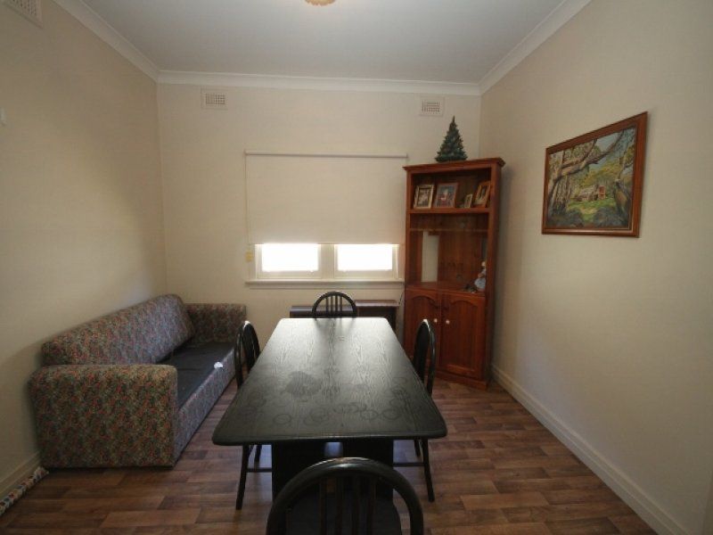 98 Hammond Ave, EAST WAGGA WAGGA NSW 2650, Image 2