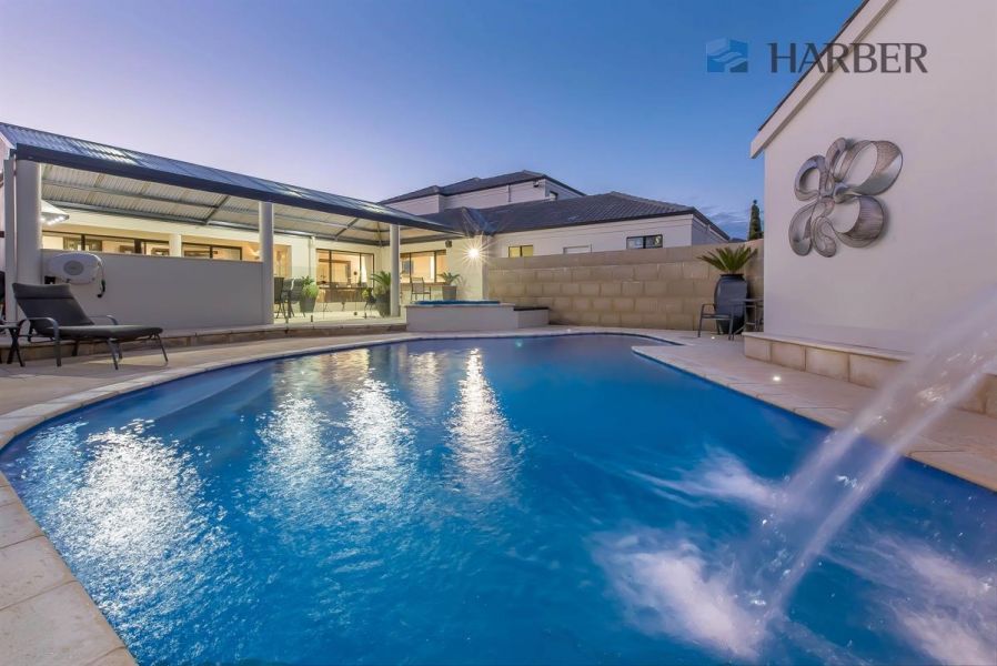 9 Mullins Court, Iluka WA 6028, Image 0