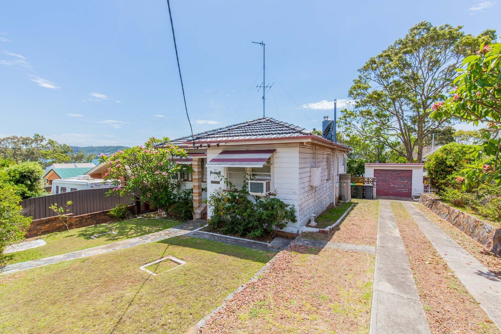 24 George Street, Marmong Point NSW 2284, Image 1