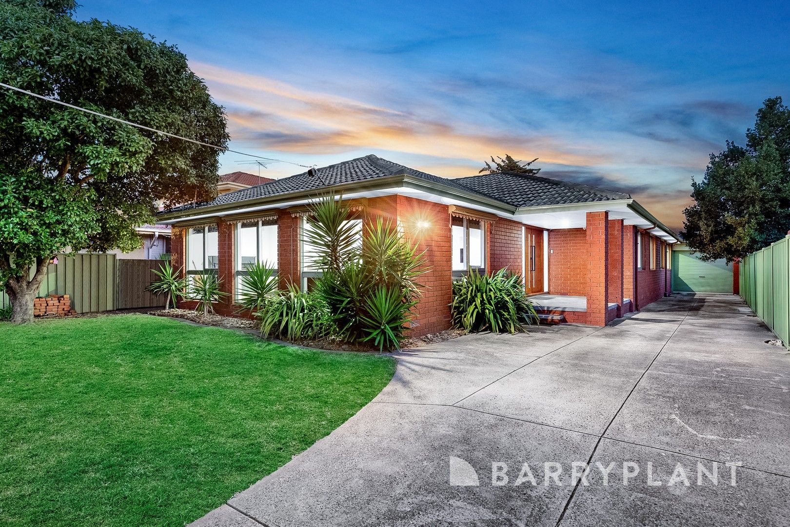 5 Harefield Crescent, Kealba VIC 3021, Image 0