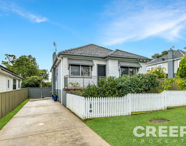 33 Pearce Avenue, Belmont NSW 2280