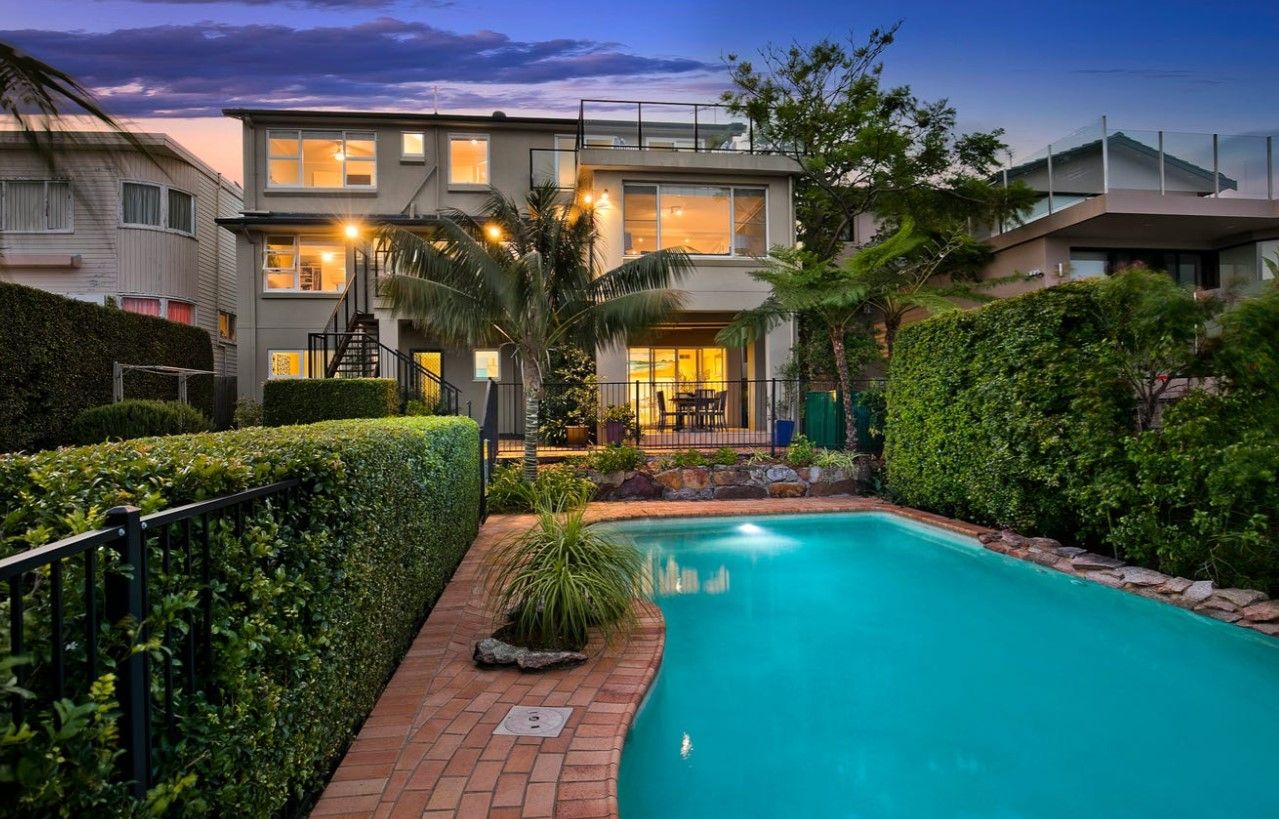 5 bedrooms House in 21 Princess Mary Street BEACON HILL NSW, 2100