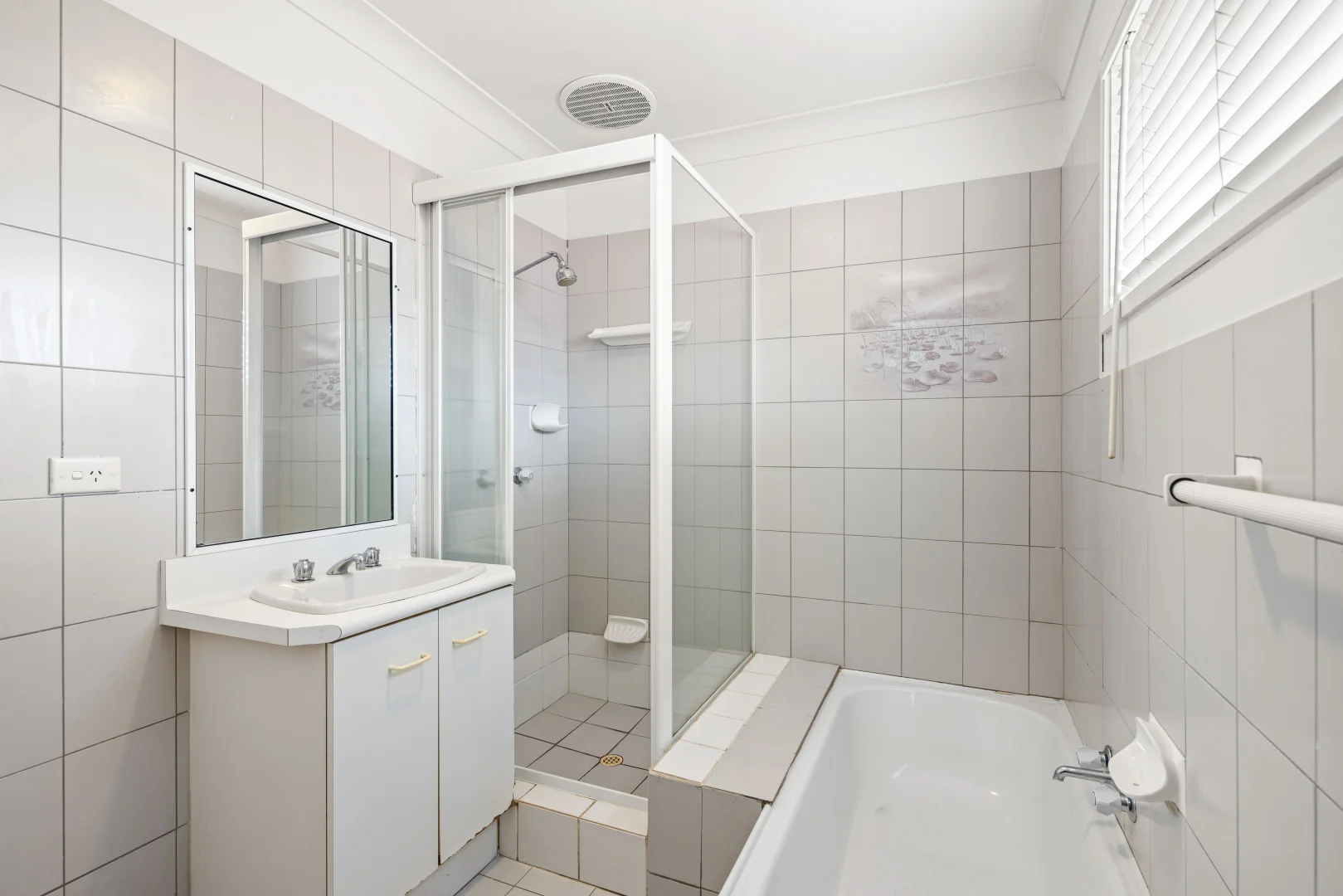 Additional image 16 of 27 Bittern Avenue, Burleigh Waters QLD 4220