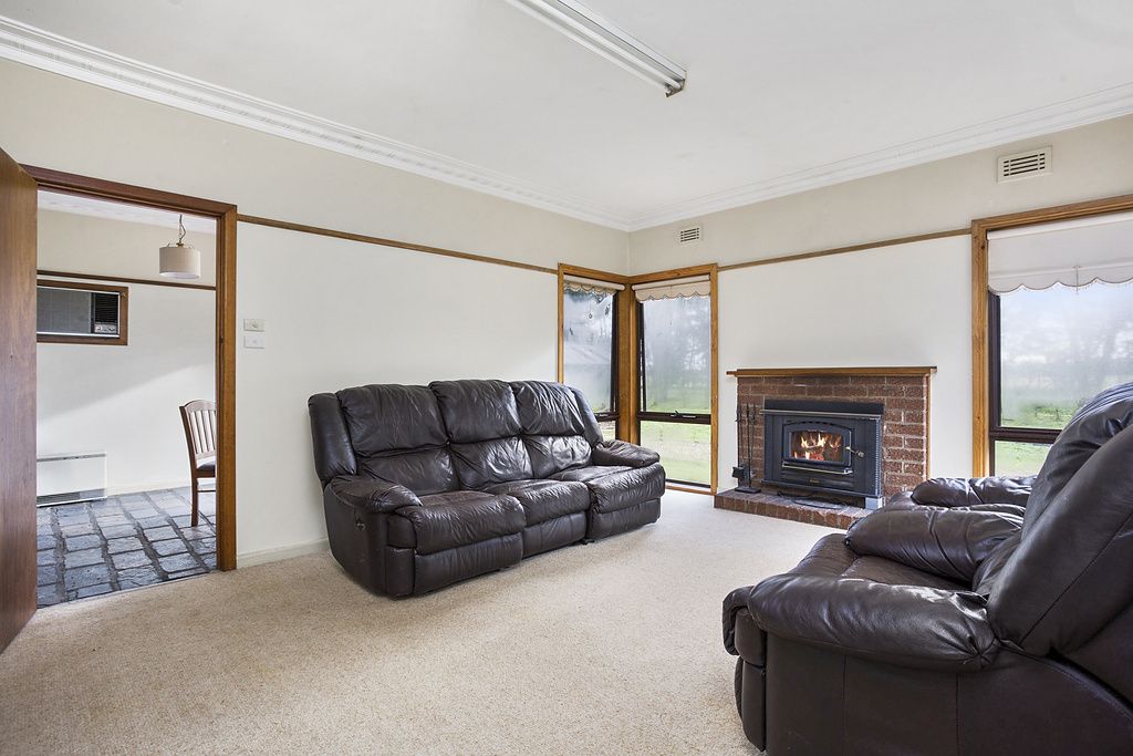 37 Smiths Rd, Glenormiston North VIC 3265, Image 1