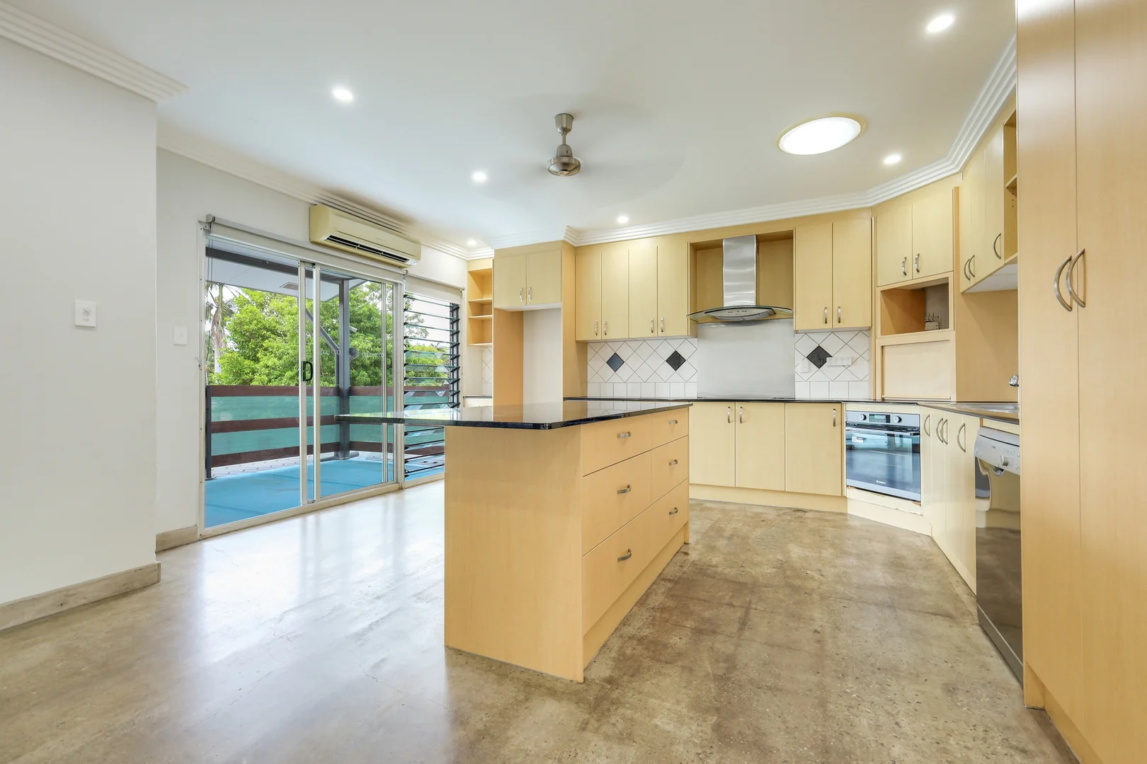 Additional image 19 of 2 James Circuit, Woodroffe NT 0830