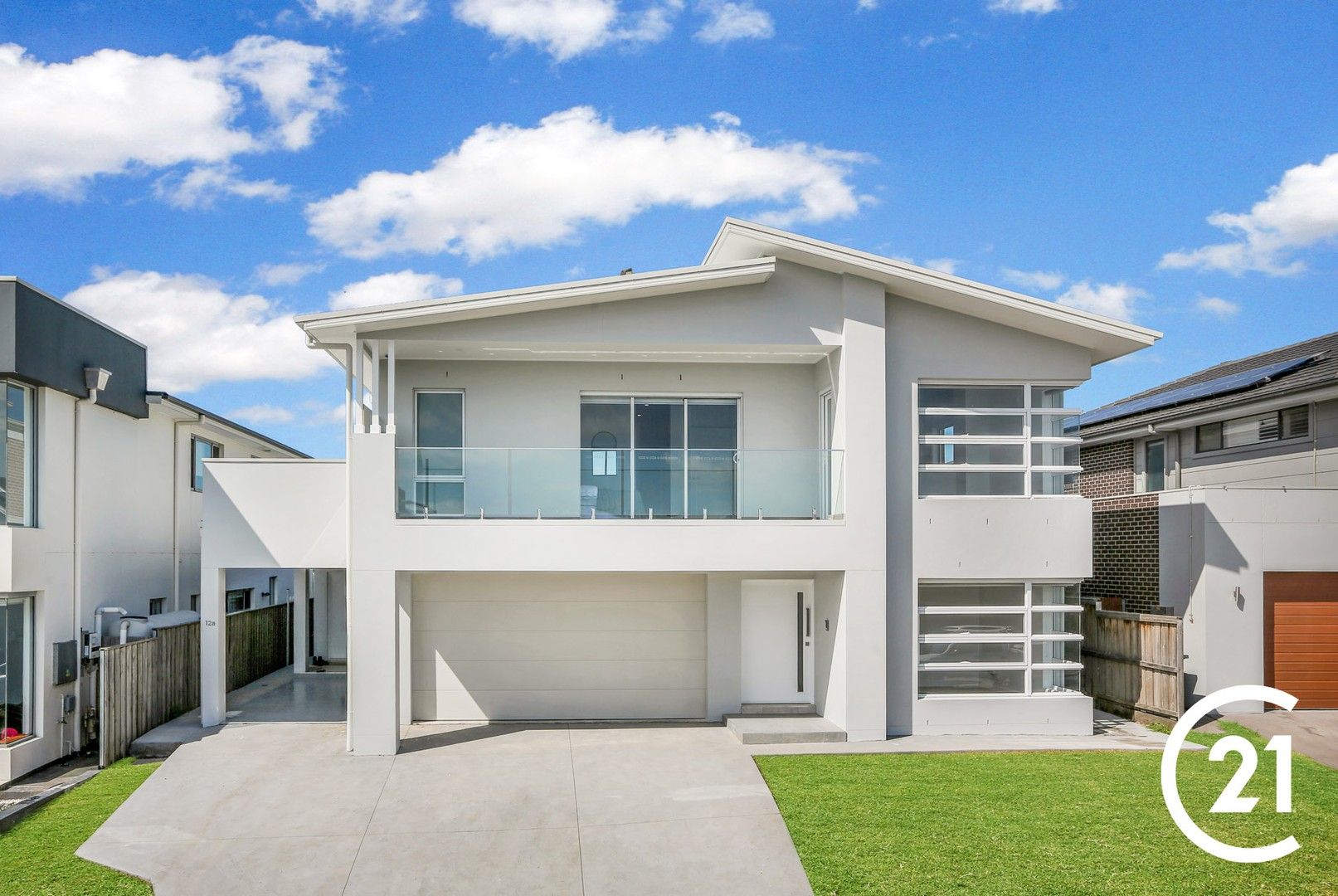 4 bedrooms House in 12 Boonah Street COLEBEE NSW, 2761