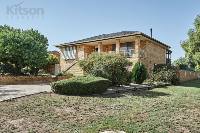 18 Stratford Avenue, Lake Albert Property History & Address Research