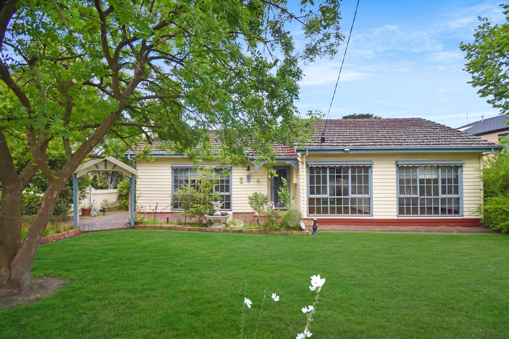 1 Kinkora Road, Blackburn Property History & Address Research Domain