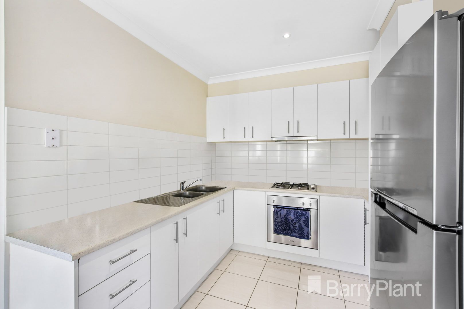 11/20 Somerton Court, Darley VIC 3340, Image 1