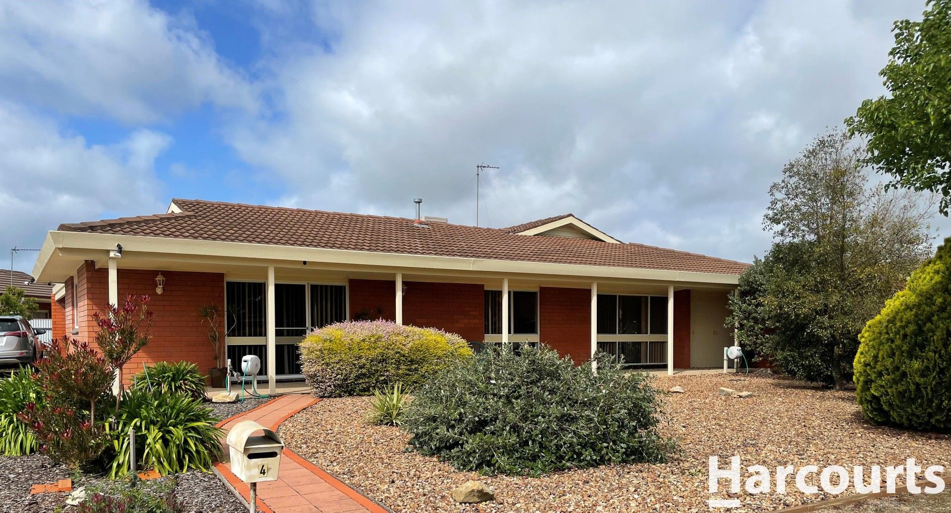 3 bedrooms House in 4 Magee Court HORSHAM VIC, 3400
