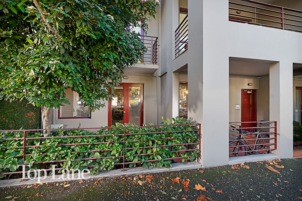 Unit 1/8 Carlton Street, Carlton VIC 3053, Image 0