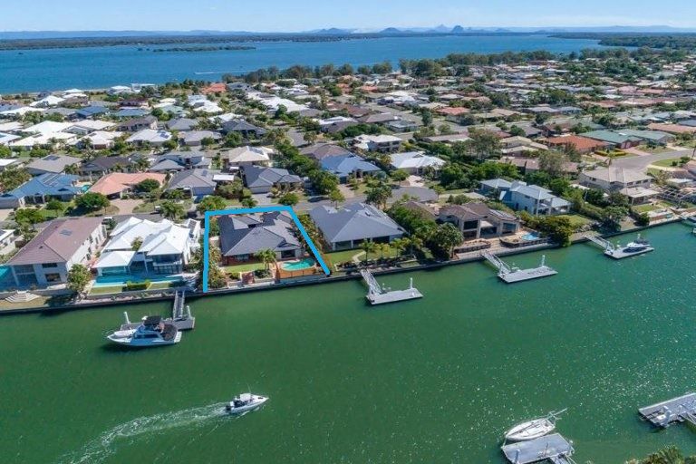 13 Teal Boulevard, Banksia Beach QLD 4507, Image 2