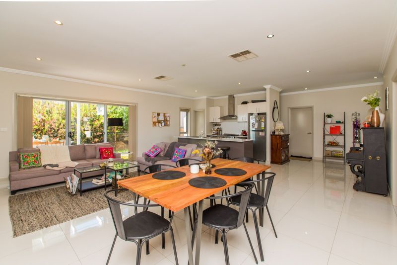 1/7 Burrundulla Road, Bourkelands NSW 2650, Image 2