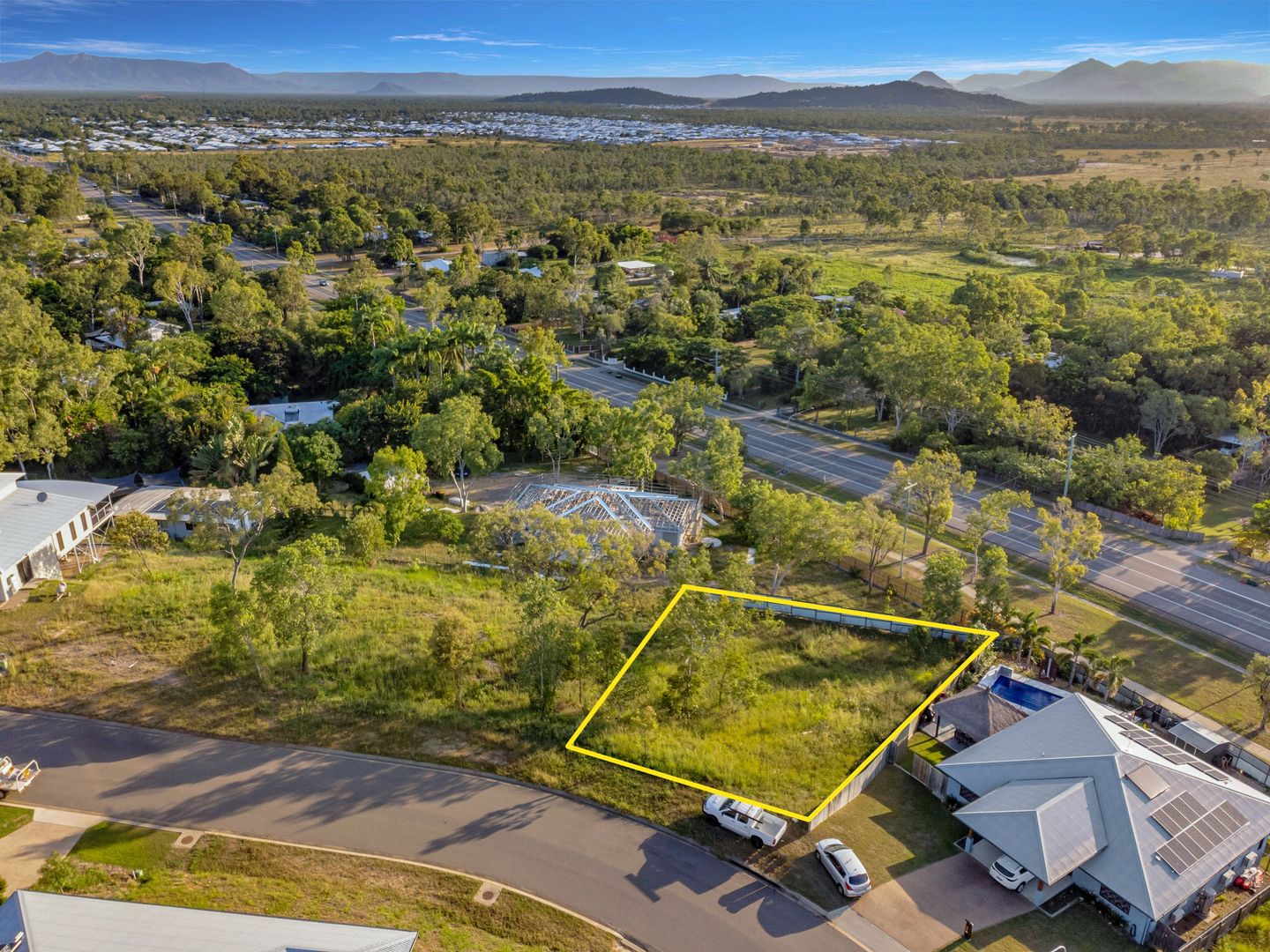 33 Deedes Crescent, Bushland Beach QLD 4818, Image 1