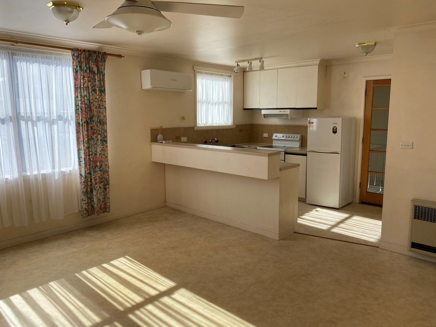 11 Yorktown Square, Launceston TAS 7250 Apartment For Rent 430