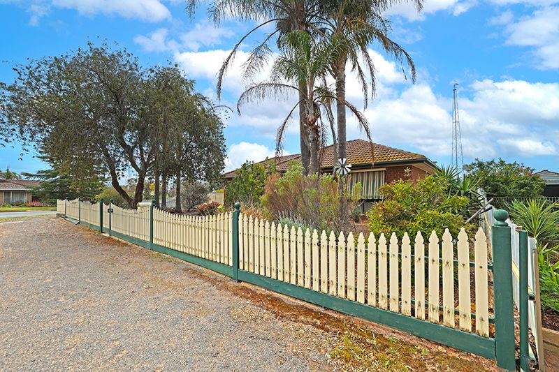 21 Martin Avenue, Ouyen VIC 3490, Image 1