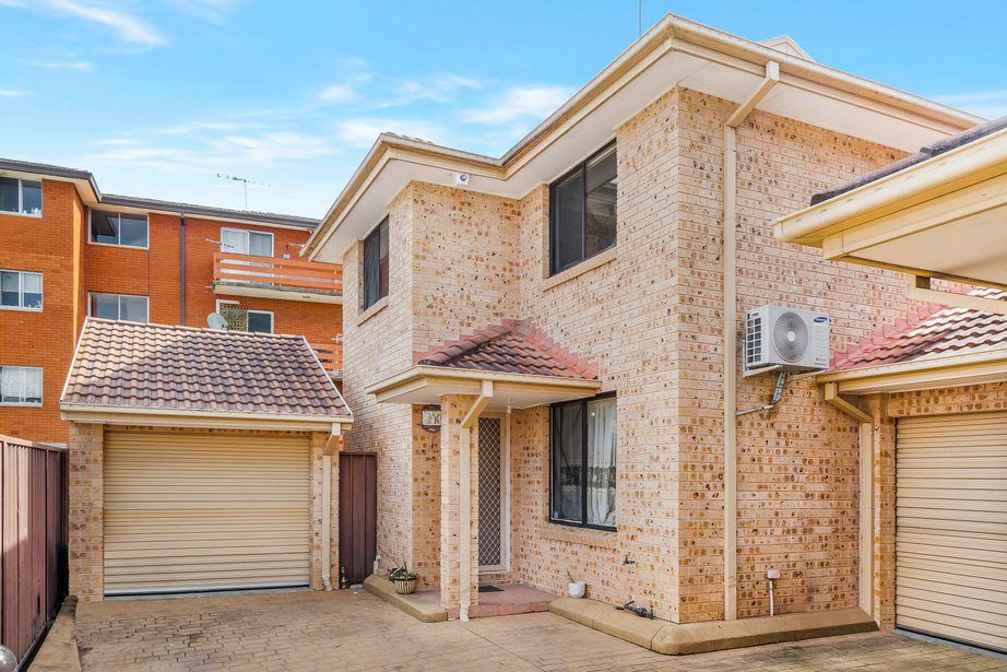 3 bedrooms Townhouse in 4/23 Station Street FAIRFIELD NSW, 2165