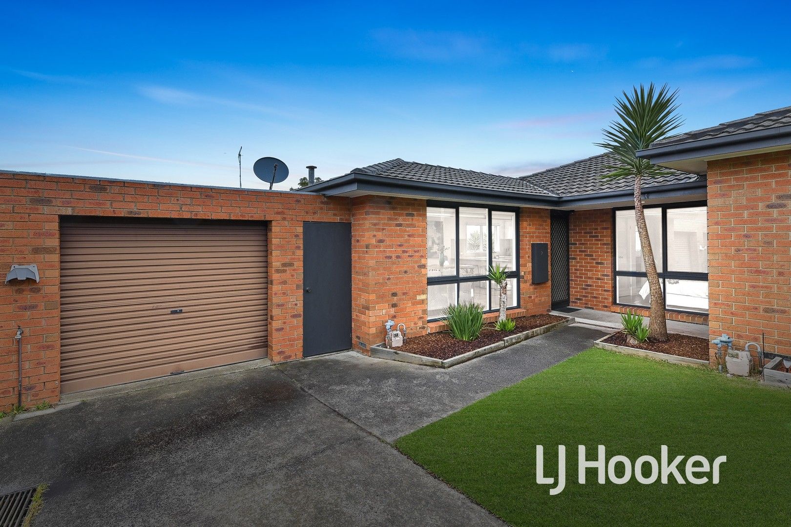 2/15 Kays Avenue, Hallam VIC 3803, Image 0