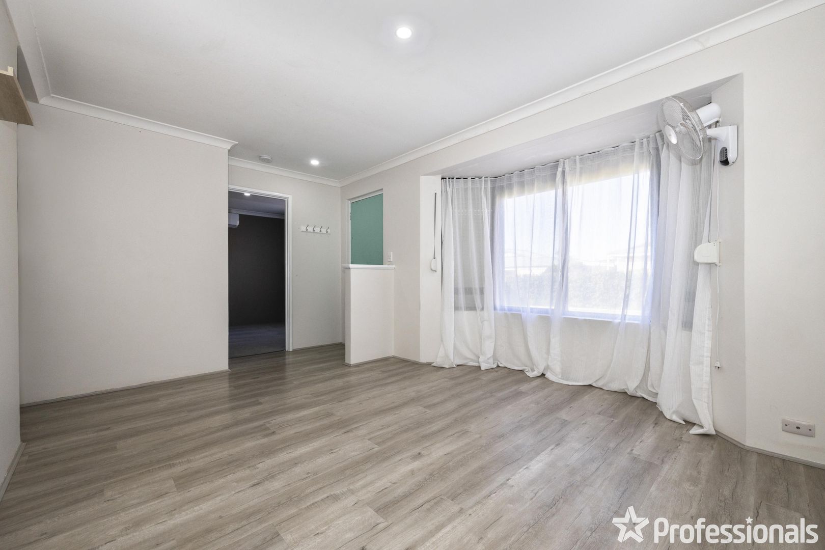 5 Newbold Place, Jane Brook WA 6056 House For Rent 600 Domain