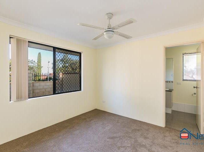 1/27 John Street, Armadale WA 6112, Image 2