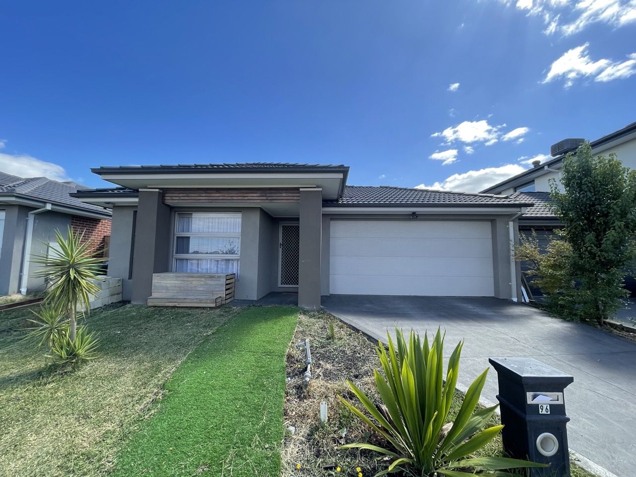 4 bedrooms House in 96 Homestead Road BERWICK VIC, 3806